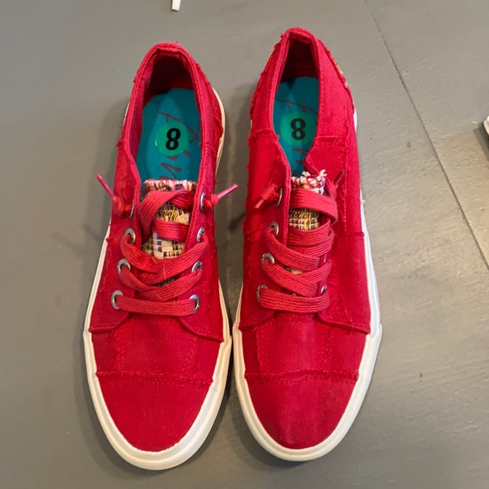 Blowfish Maui read sneakers
